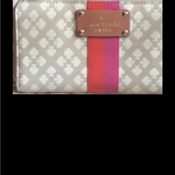 kate spade Handbags - Kate Spade Wallet (Matching Crossbody shown in pic, listed & priced separately)